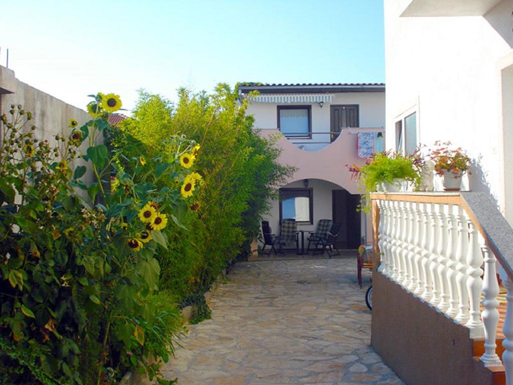 Apartments Lola Biograd Na Moru Exterior photo