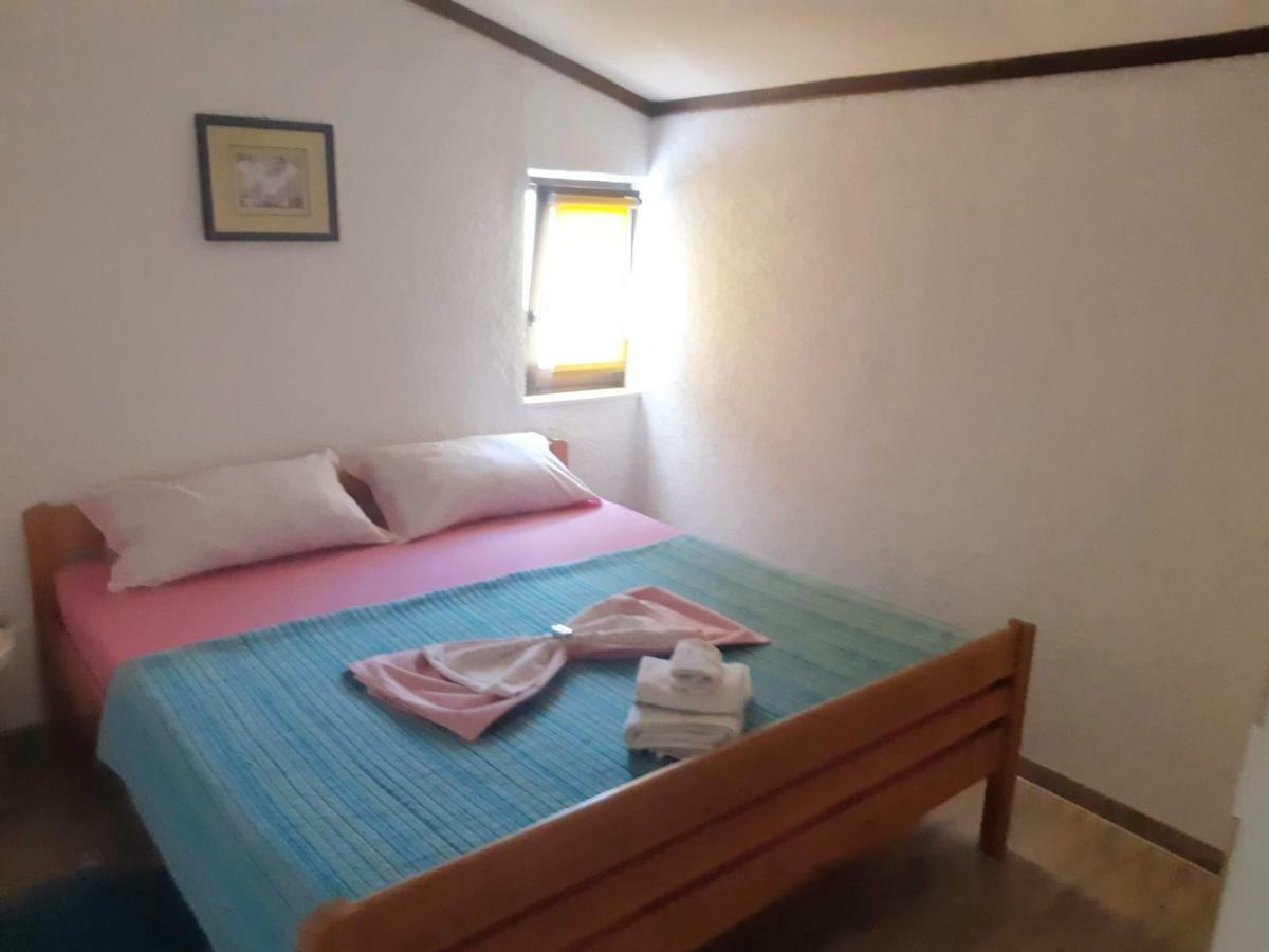 Apartments Lola Biograd Na Moru Exterior photo
