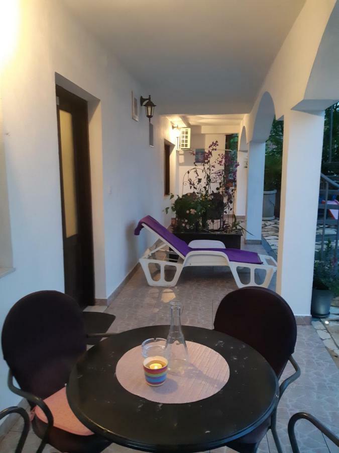 Apartments Lola Biograd Na Moru Exterior photo
